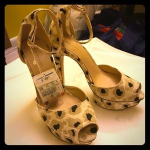 Zara canvas heels NWT